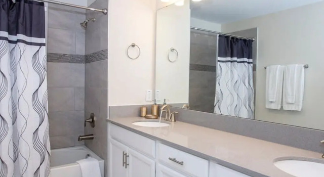 Апартаменты Stunning 5 Bd Home w Pool Close to Disney 4822