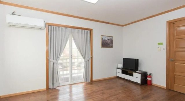 Jecheon Provence Pension, Prenota Hotel Hotel a Chungcheongbuk-Do con parcheggio, Parcheggio
