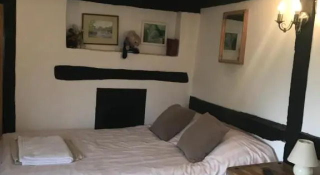Номер Standard Hurst Hill