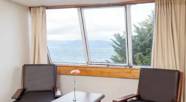 Трёхместный номер Standard с видом на озеро Patagonia Hotel