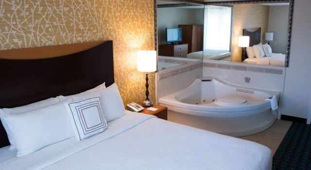 Студия Fairfield Inn & Suites Oakland Hayward