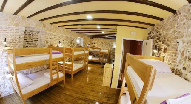 Кровать в общем номере (женский номер) Tequila Bar Hostel