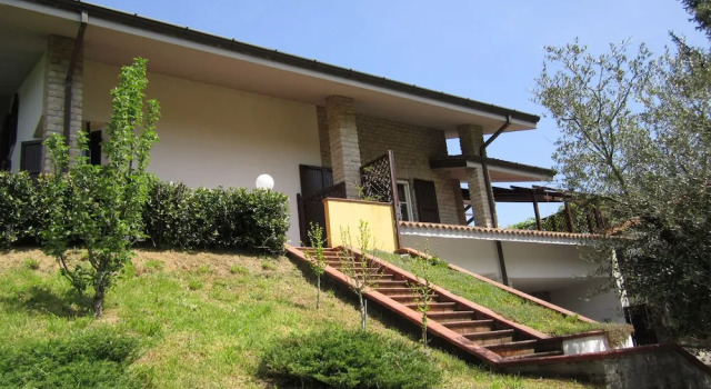 Villa Il Pozzo, Book Villa Hotels in Beverino with Parking, Parking