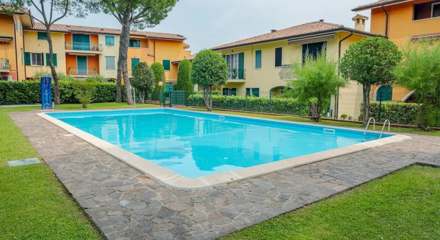 Апартаменты Sirmione Studio Apartment - Italian Homing Many Thanks Stella
