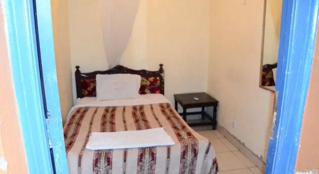 Benrose Fast Foods, Prenota Hotel Nairobi CBD Nairobi