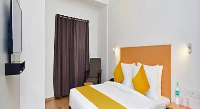 Номер Premium Super Townhouse VIP Road Formerly The Sky