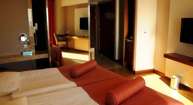 Commodore Elite Suites & Spa - All Inclusive - Adult Only, Rezerwuj Ośrodek wypoczynkowy Hotele w Side Coast z basenem, Basen