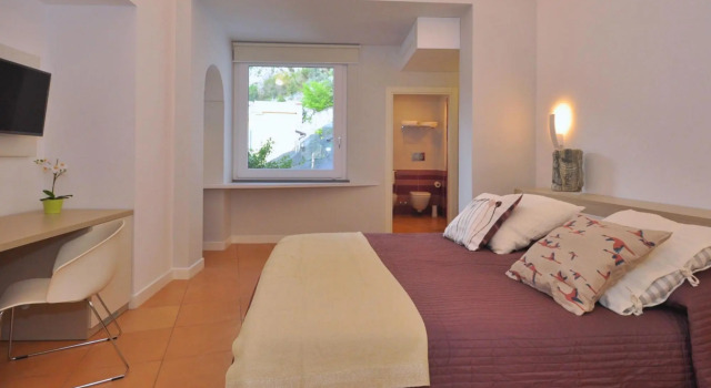 Casa Mao - ID 3309 in Amalfi, Забронировать Отель Отели Амальфи с парковкой, рядом с Amalfi Bus Station, Парковка