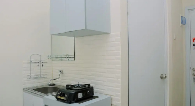 Номер Standard Comfort Studio at Green Pramuka Apartment near Shopping Center