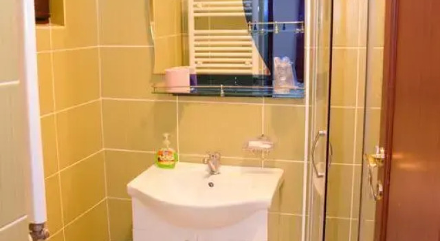 Pension Azaro, Prenota Hotel Hotel a Calarasi con parcheggio, Parcheggio