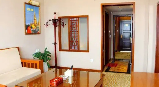 Люкс Business Golden Phoenix Hotel