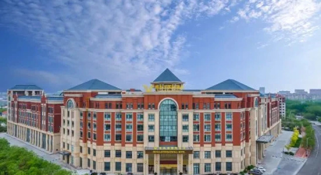 Vienna International Hotel(Tianjin Binhai New Area Eco-city Beitang Ancient Town Store), Rezerwuj Hotel Tiencin Tianjin Province