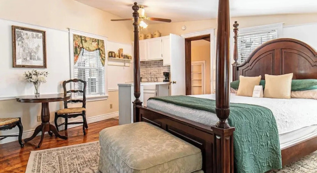Miss Murphy's High Street Inn, Book Bed and Breakfast Galena Illinois