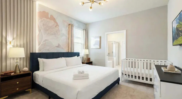 Spacious Home w/ Private Pool, Near Disney