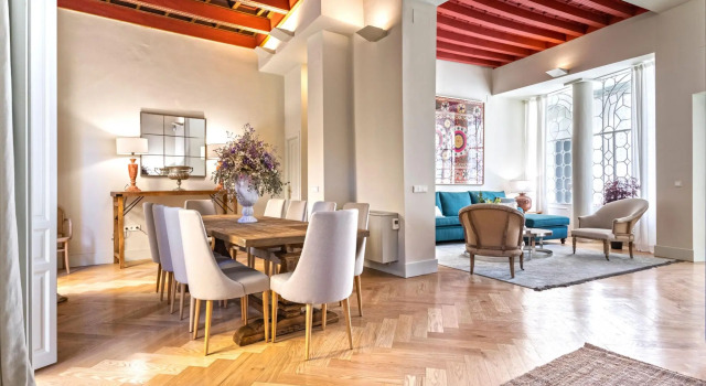 Unique Sevillian Palace-House in Santa Cruz. Abades Terrace, Забронировать Отель Севилья провинция Севилья, рядом с Торре-дель-Оро