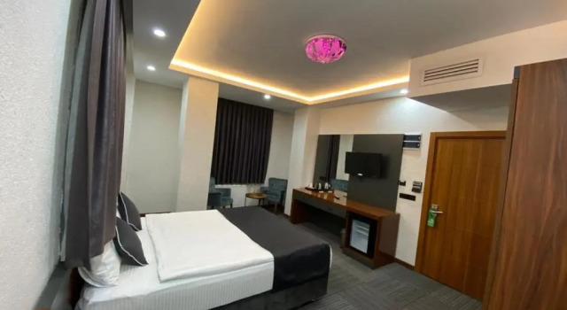 Двухместный номер Deluxe Med Airport Hotel