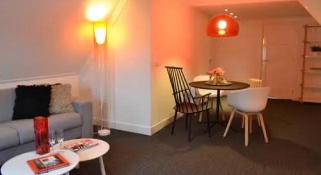 Markt Domburg, Book Apartment Domburg 