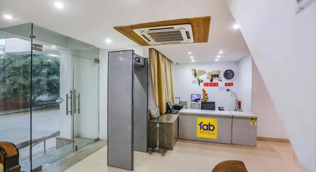 FabHotel Taj Home Stay, Забронировать Отель Отели Нью-Дели с завтраком, Завтраки