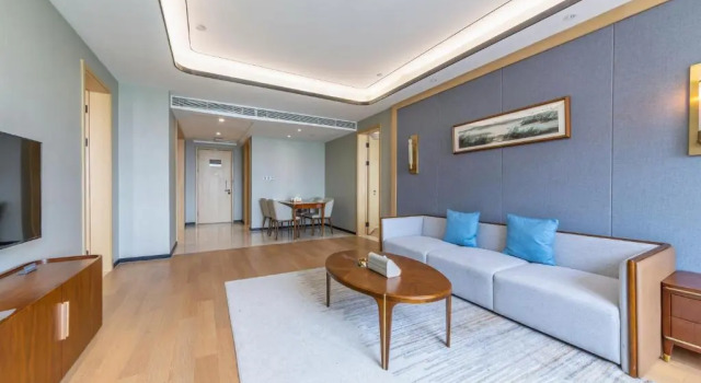 Люкс Deluxe Jinling Funhome Hotel Nanjing Jiulong Lake