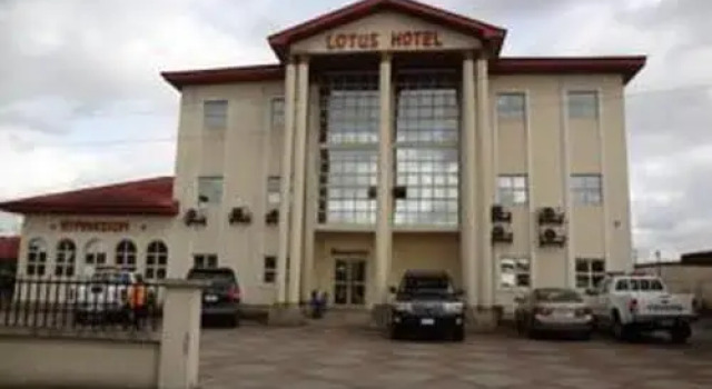 Lotus Hotels and Suites, Rezervovat Hotel Port Harcourt Obio-Akp