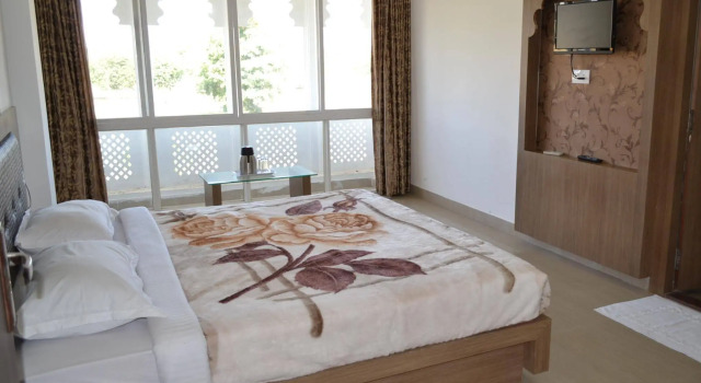 Hotel J M D Palace, Забронировать Отель Отели штата Раджастхана с парковкой, Парковка
