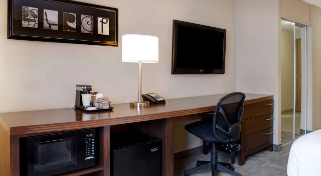 Days Inn Medicine Hat, Rezerwuj Hotel Hotele w Southern Alberta z parkingiem, Parking