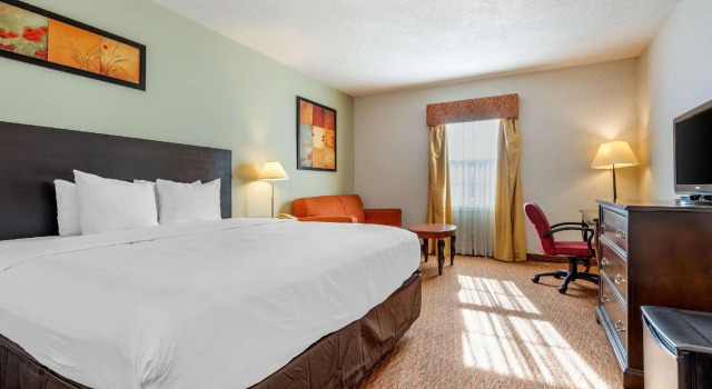 Двухместный номер Standard Village Inn & Suites