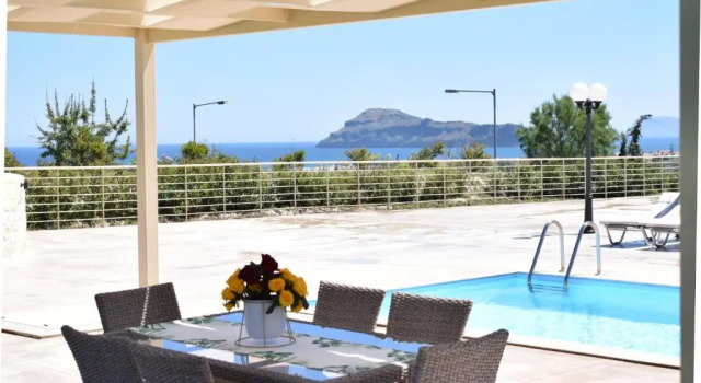 Вилла Liberty & Freedom Luxury Villa-heated pool