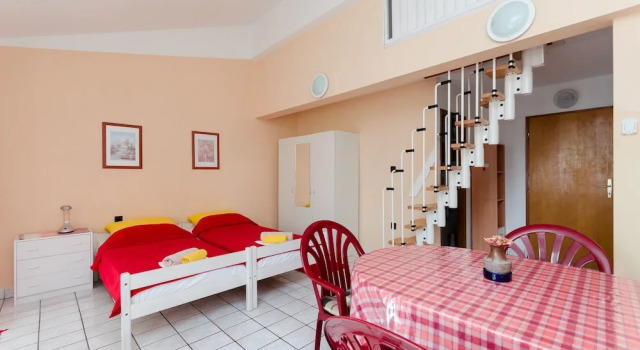 Apartments Katica, Prenota Appartamento Hotel a Isole Quarnerine con parcheggio, Parcheggio