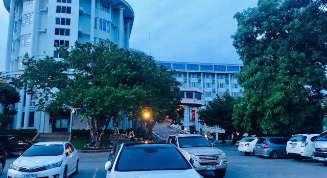 Hermitage Hotel & Resort (SHA Certified), Varaa Lomakeskus Hotellit North-Eastern Thailand pysäköinnillä, Pysäköinti