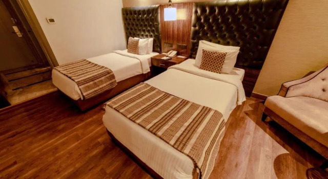 Номер Superior Deventure Sarovar Portico Kapashera, New Delhi