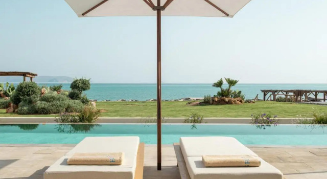 Двухместный номер Superior seafront Отель Mitsis Rinela Beach