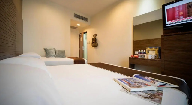 Standard Triple room Value Hotel Thomson