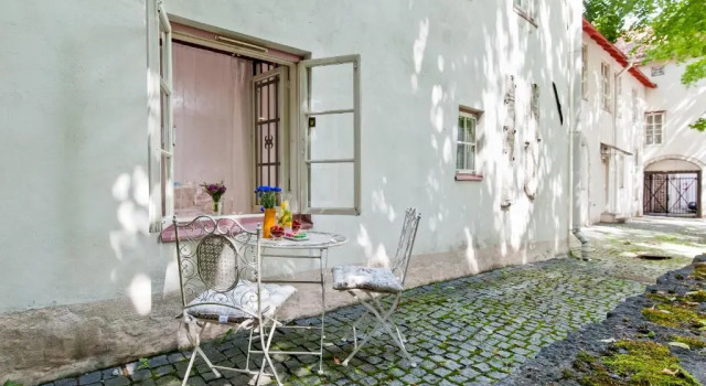 Апартаменты Old Town Central Apartment