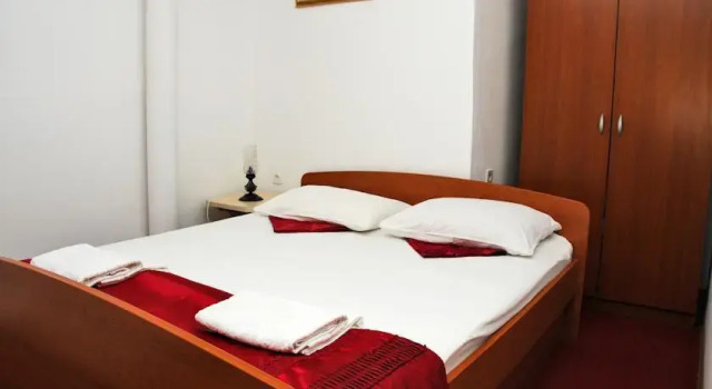 Guest House Prskalo, Забронировать Гостевой дом Гостевые дома Макарска, рядом с Набережная Рива (Макарска), Гостевой дом