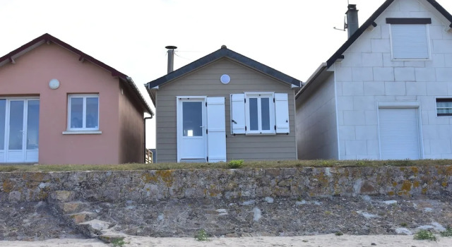 Holiday Home in Ravenoville With Courtyard, Terrace, BBQ, Book Hotel Ravenoville Cotentin