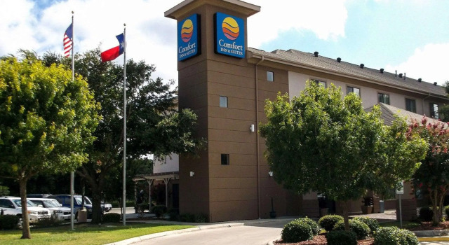 Comfort Inn & Suites Seguin, Забронировать Отель Сегин Greater San Antonio