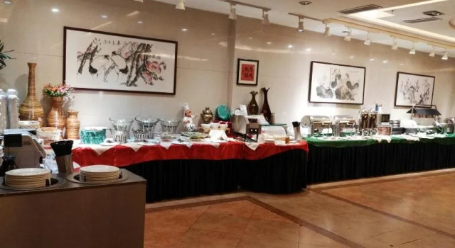 Wuyang Holiday Hotel, Prenota Hotel Hutubi Xinjiang
