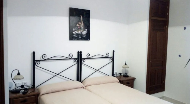 Hostal Rural de Cuadros, Book Hotel Hoteller i Bedmar med parkering, Parkering