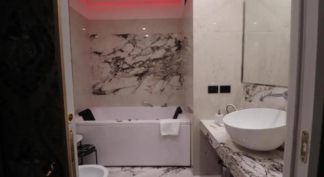 Одноместный люкс Deluxe Aron Only Suites Bed and Breakfast
