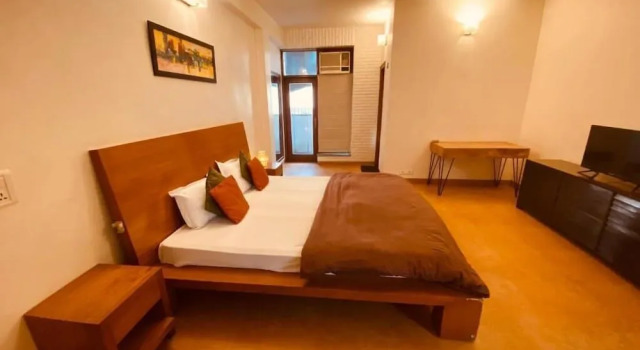 Hide-In Hostel Delhi, Забронировать Хостел Сакет Нью-Дели, рядом с Сад пяти чувств
