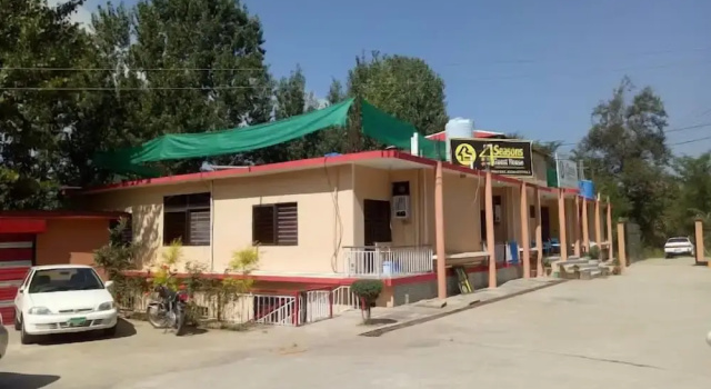 Four Seasons Guest House, Buchen Sie Pension Rawala Kot Punjab Region