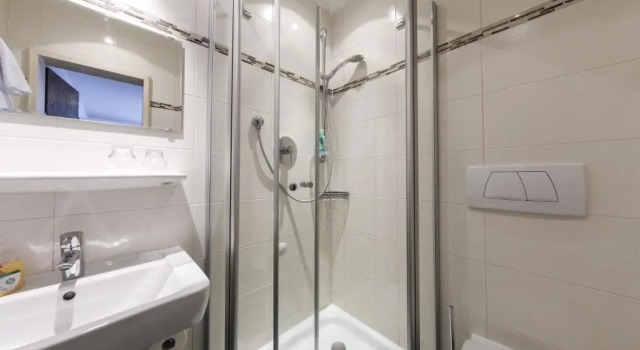 Двухместный номер Standard с балконом Hotel & Gasthof Fraundorfer