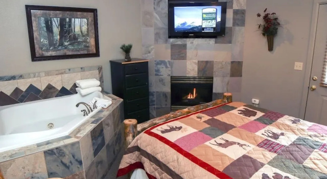 Fawn Valley Inn: 106 Condo