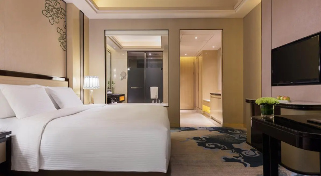 Номер Standard Wanda Realm Chifeng Hotel