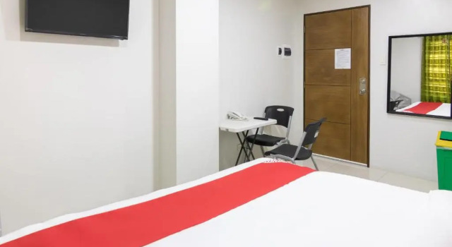 Номер Deluxe OYO 152 Sangco Condotel
