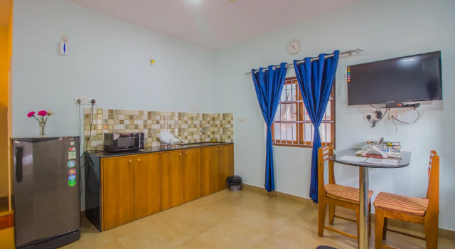 OYO 75550 Holy Cross Home Stays, Boek Hotel Goa Velha Noord-Goa