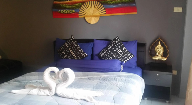Nemos Guesthouse and Massage