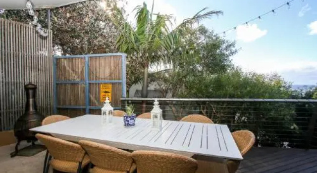 Saltwater 3, Boek Hotel Point Lookout 