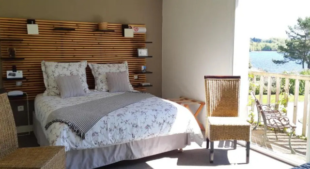 Двухместный номер Standard Logis Hotel du Lac